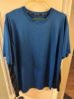 Men's 3XLT Big and Tall Tek Gear Dry Tek  Short Sleeve Shirt Blue And Black